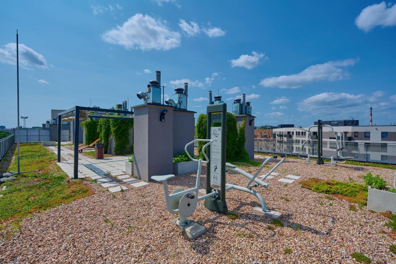 Spacious Apartment With Balcony Near The Slavic Hill Wroclaw By Renters Prestige Extérieur photo